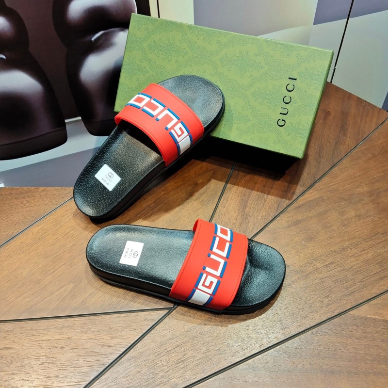 G*u*i slippers
